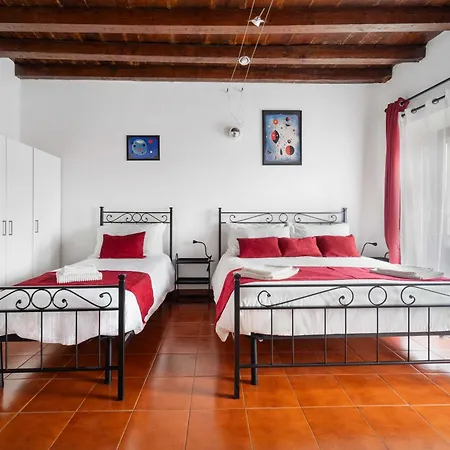 La Boheme Flat Apartment