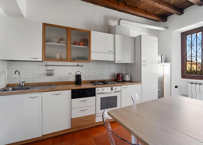 La Boheme Flat Apartment